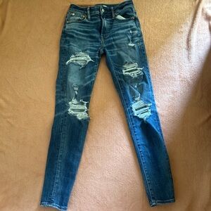 Distressed Women's Dark Blue Skinny Jeans